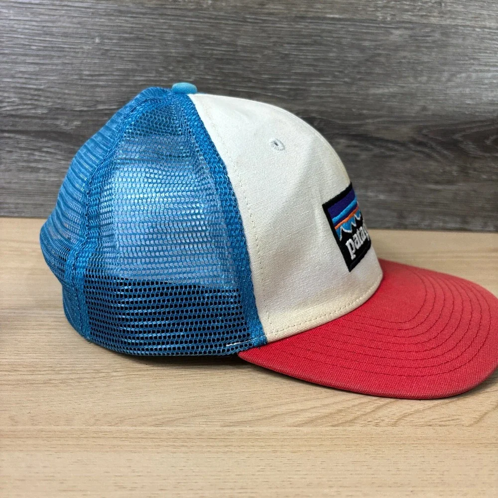 Patagonia Hat Cap Snap Back White Blue Red‎ Trucker Outdoors Hiking Mens